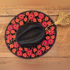 Natural Life embroidered fedora. Never worn. Tie inside for adjustment of size.